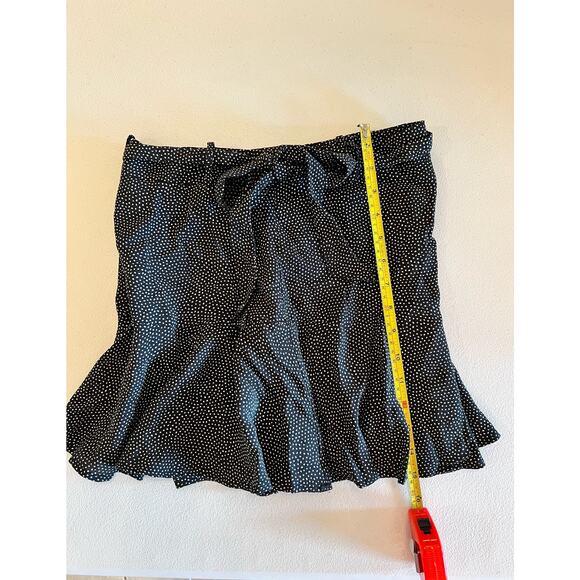ZARA Skort Womens Small Black White Mini Polka Dot Front Tie Side Zip - Picture 4 of 6